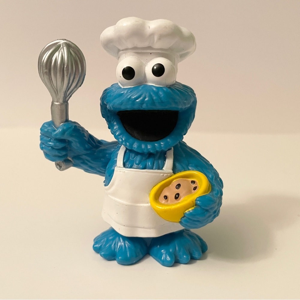 Sesame Street Cookie Monster Chef Figure Hasbro 2012 Baker Whisk & Bowl